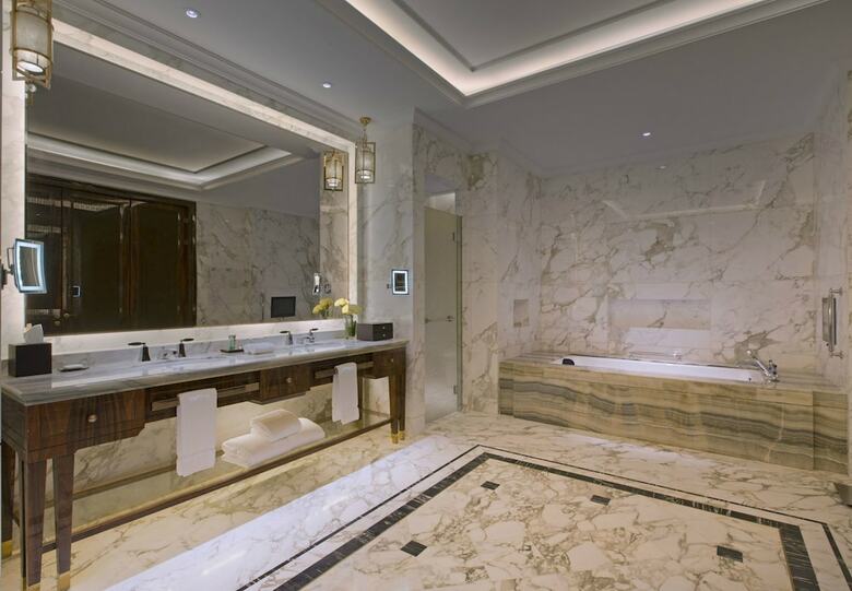 Sheraton Grand Wuhan Hankou Hotel