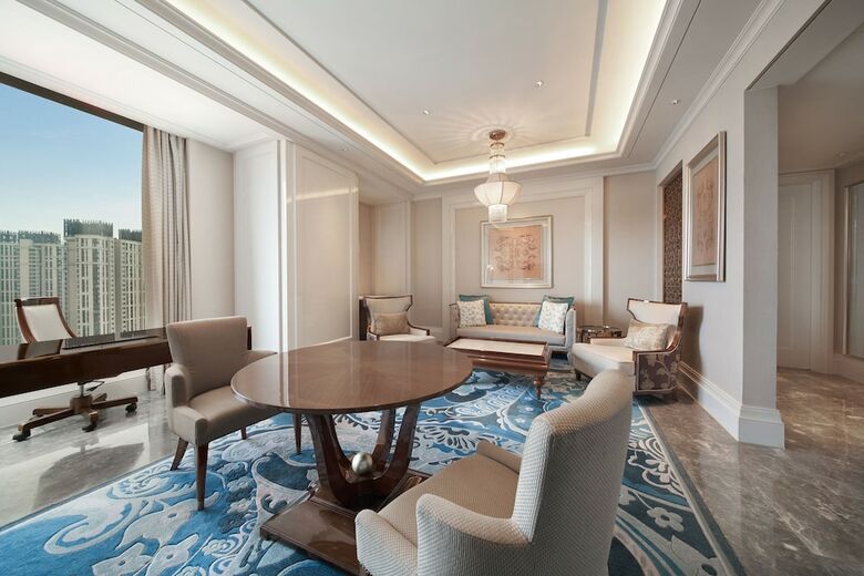 Sheraton Grand Wuhan Hankou Hotel