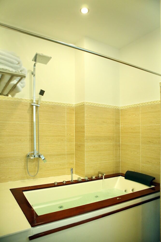 Thien Ha Hotel And Apartment