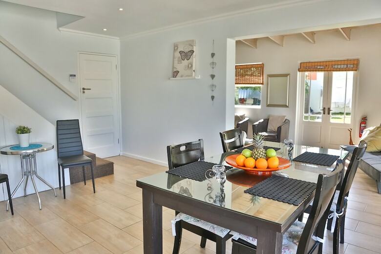 Hotel Abington Manor - Fish Hoek Guesthouse