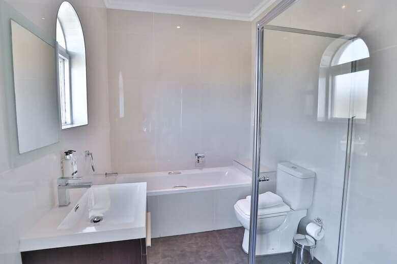 Hotel Abington Manor - Fish Hoek Guesthouse
