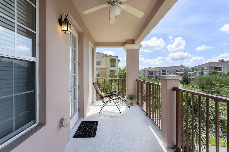 Vista Cay Resort By Intteli Fun Rentals