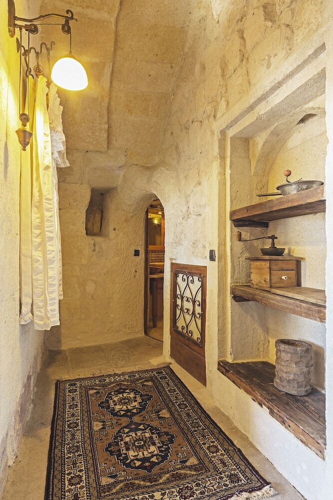 Mithra Cave Hotel - Special Class