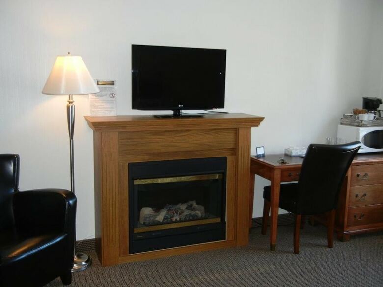 Hotel Pine Dale Motor Inn