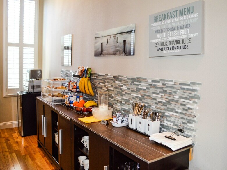 Hotel Rio Vista Suites