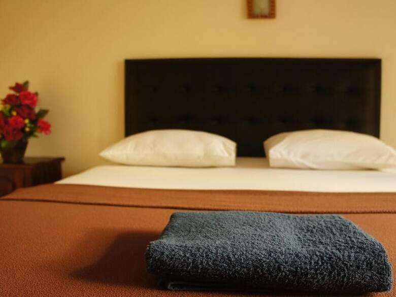 Hotel Waringin Home Stay