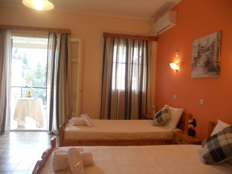 Aparthotel Elli-marina Studios & Apartments