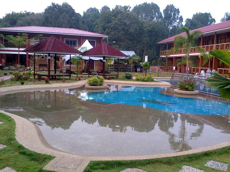 Hotel Purnama Beach Resort