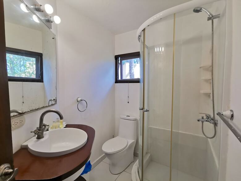 Villa Los Corales Tropical Beach Resort & Spa