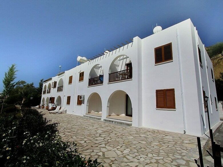 Skeleas Pissouri Apartments