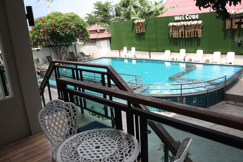Hotel Bee Orchid Pool Villa