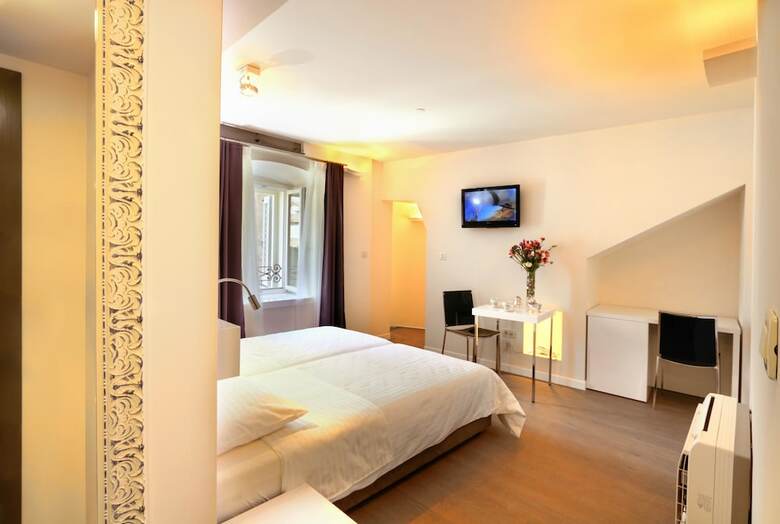 Bed & Breakfast La Porta Luxury Rooms
