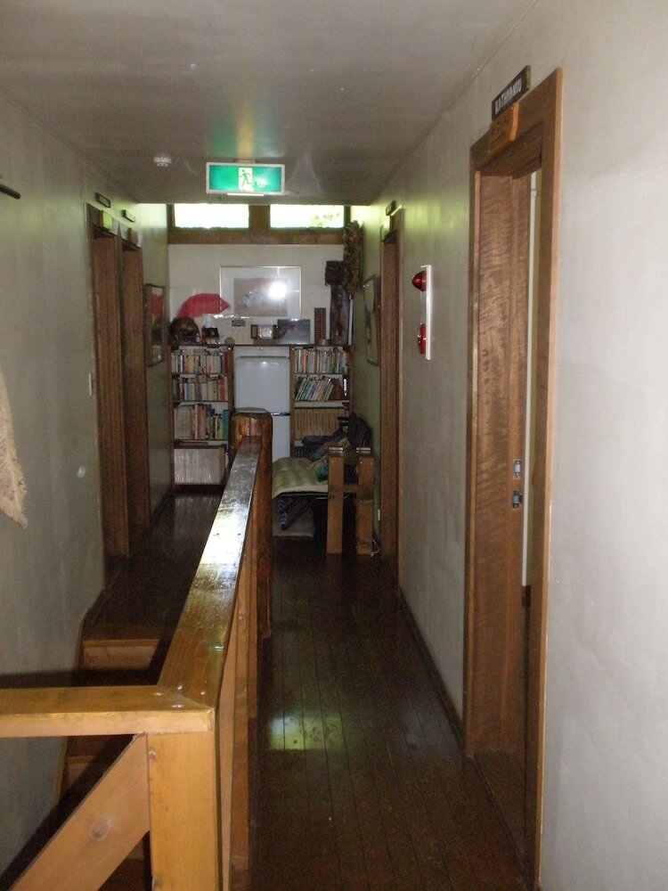 Bed & Breakfast Pension & Restaurant Bistare Kana