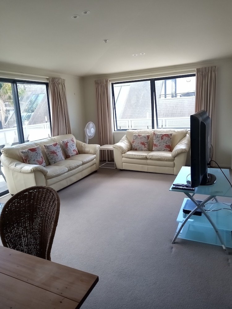 Atlas Suites And Apartments