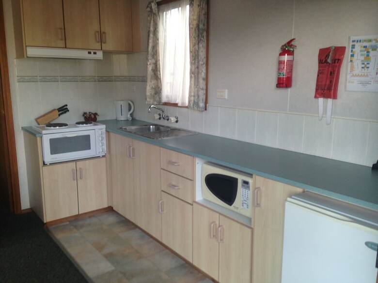 Golden Country Motel & Caravan Park