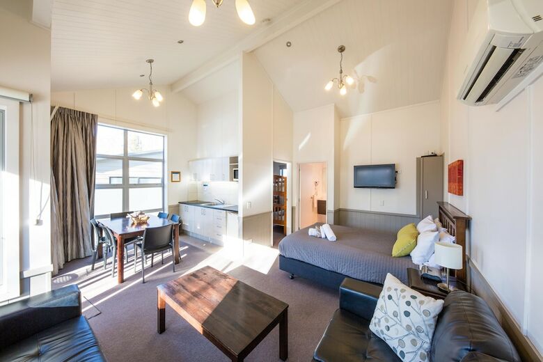 Motel Queenstown Top 10 Holiday Park