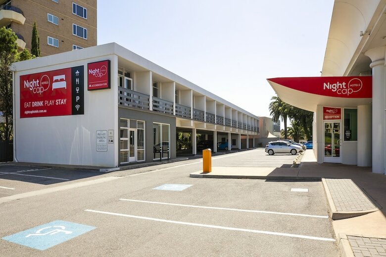 Motel Nightcap At Watermark Glenelg