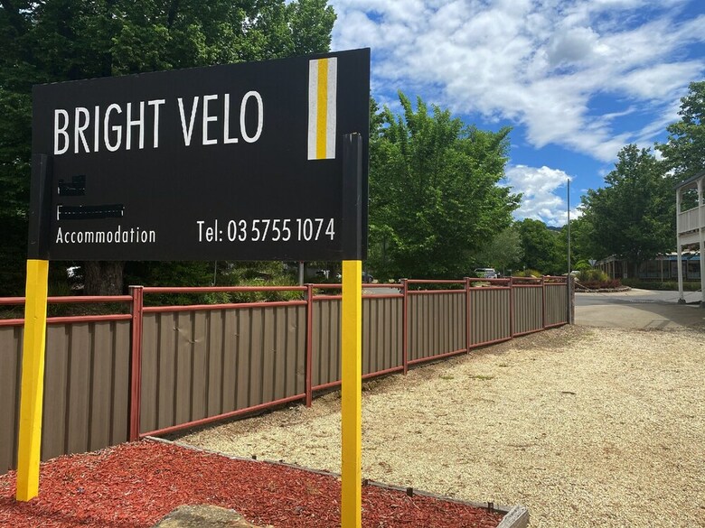 Motel Bright Velo
