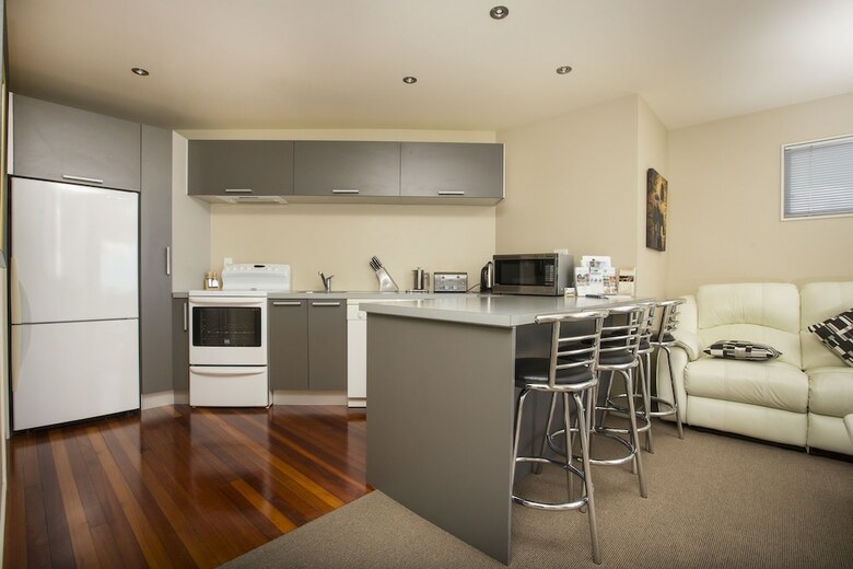 Bed & Breakfast Tahi Lodge - Matakana Coast