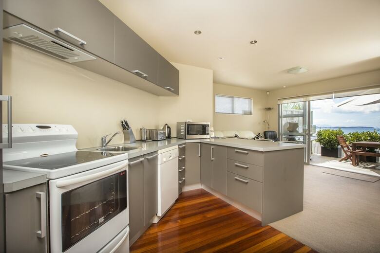 Bed & Breakfast Tahi Lodge - Matakana Coast