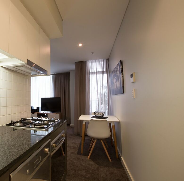 Adelaide Dresscircle Apartments North Terrace