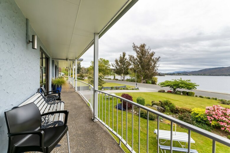 Lakeside Motel And Apartments - Te Anau