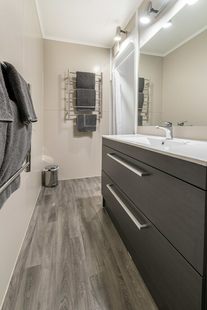 Lakeside Motel And Apartments - Te Anau