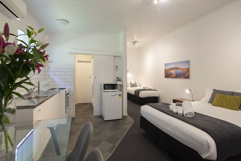 Abba Court Motel & Apartments