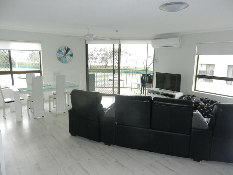 Kalua Holiday Apartments