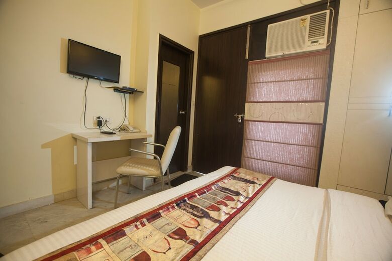 Hotel Oyo 319 Rk Residency