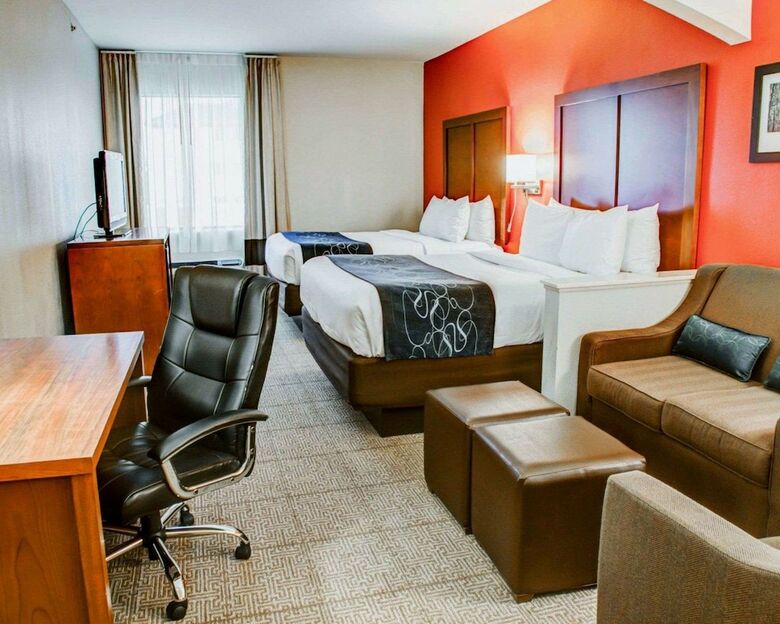 Hotel Comfort Suites Tyler South