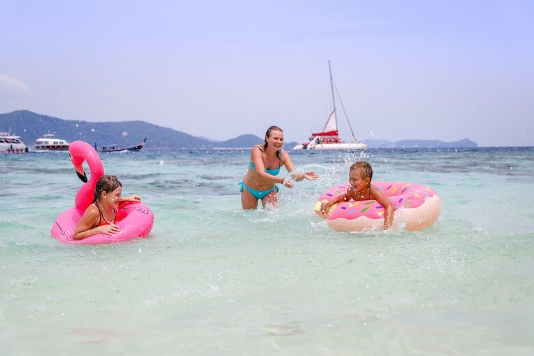 Hotel Coral Island Resort