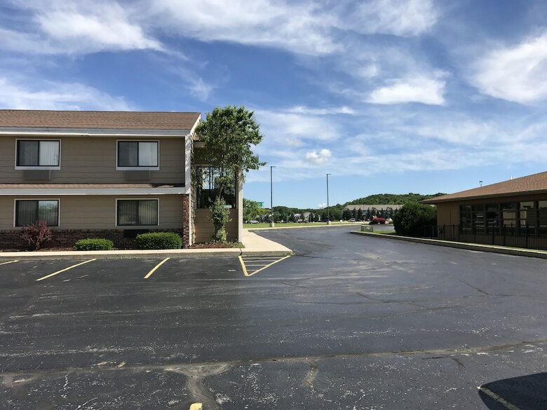 Hotel Americinn By Wyndham West Bend