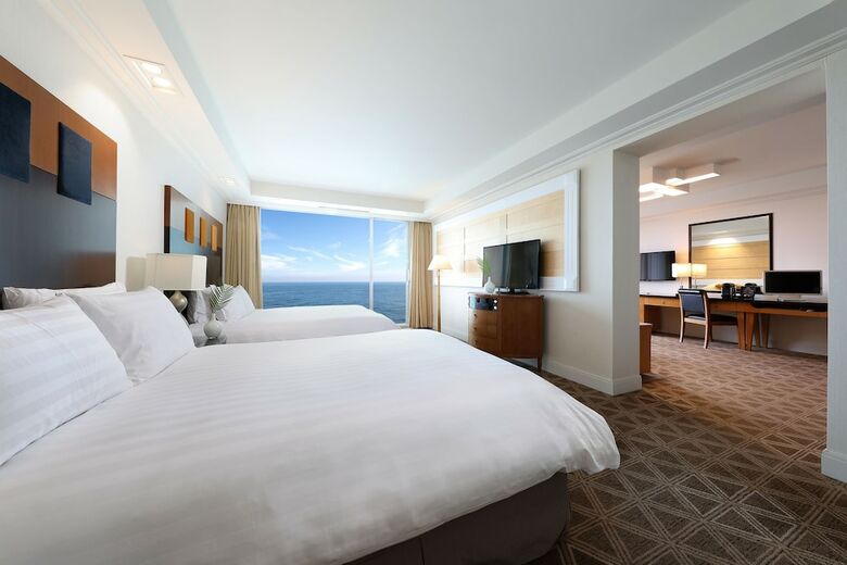 Hotel Ramada Plaza Jeju Ocean Front