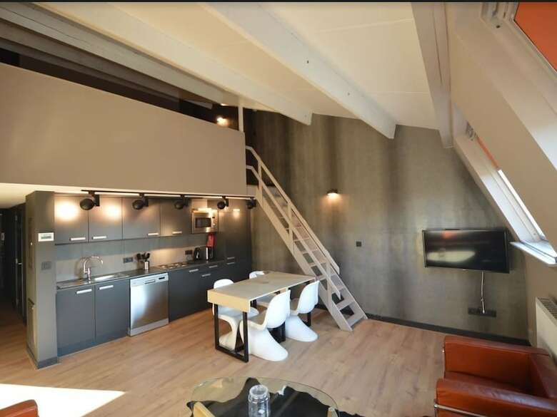 Amosa Li�ge City Centre Hotel