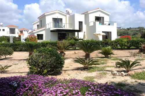 Platzia Beach Villas