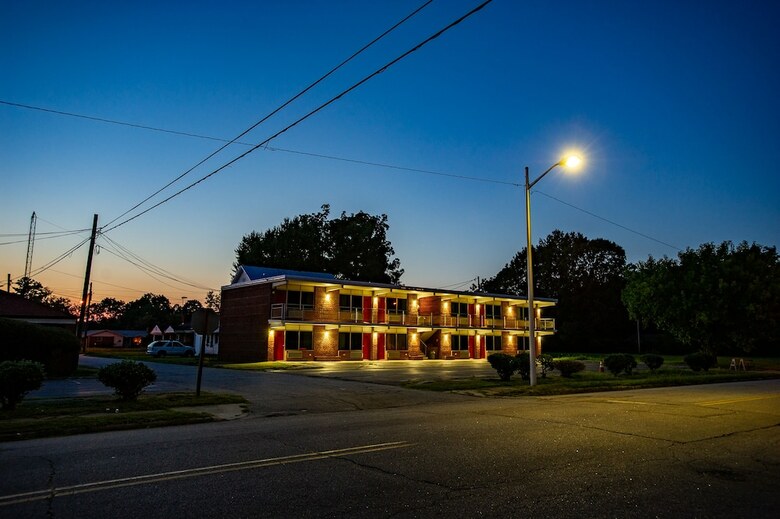 Motel Coach House