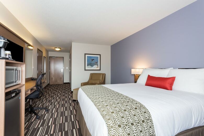 Hotel Microtel Inn & Suites By Wyndham Fort St John