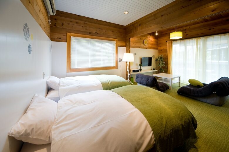 Hotel Holiday House Green Garden