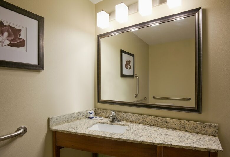 Hotel Americinn By Wyndham Hartford Sd