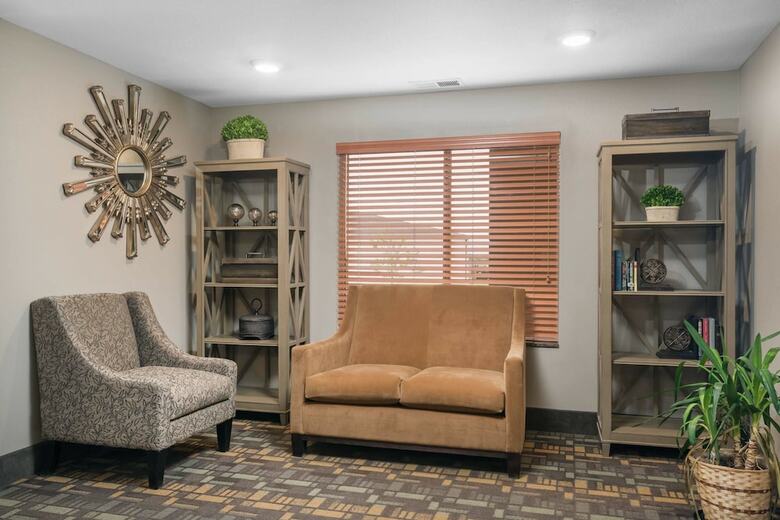 Hotel Americinn By Wyndham Hartford Sd