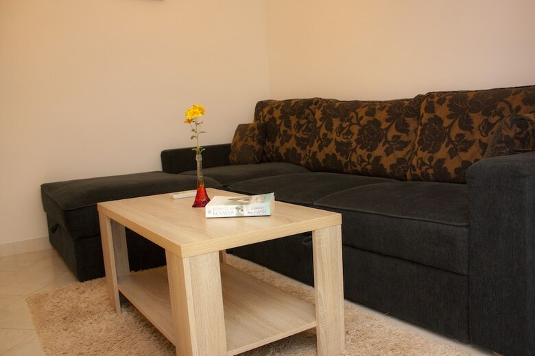 Green Park Apartments