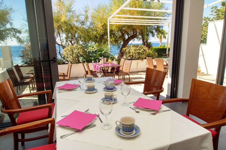 Hotel Beachfront Villa Mediteran