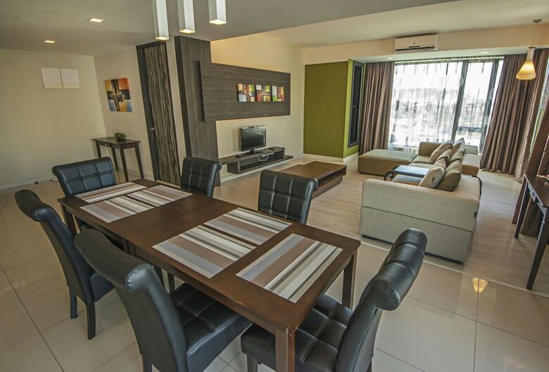Aparthotel Borneo Vista Suites Hotel