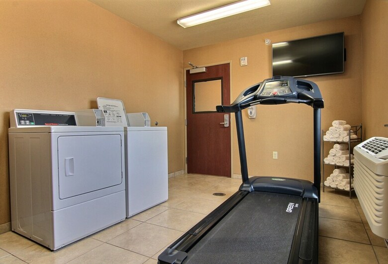 Hotel Cobblestone Inn & Suites - Linton