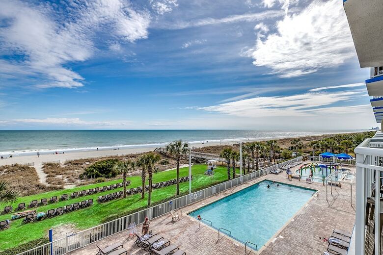 Hotel Dunes Village Resort