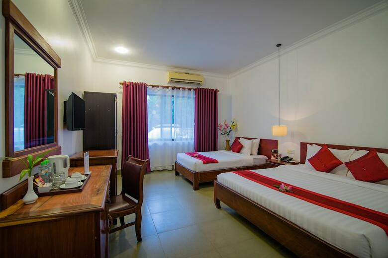 Mekong Angkor Deluxe Hotel