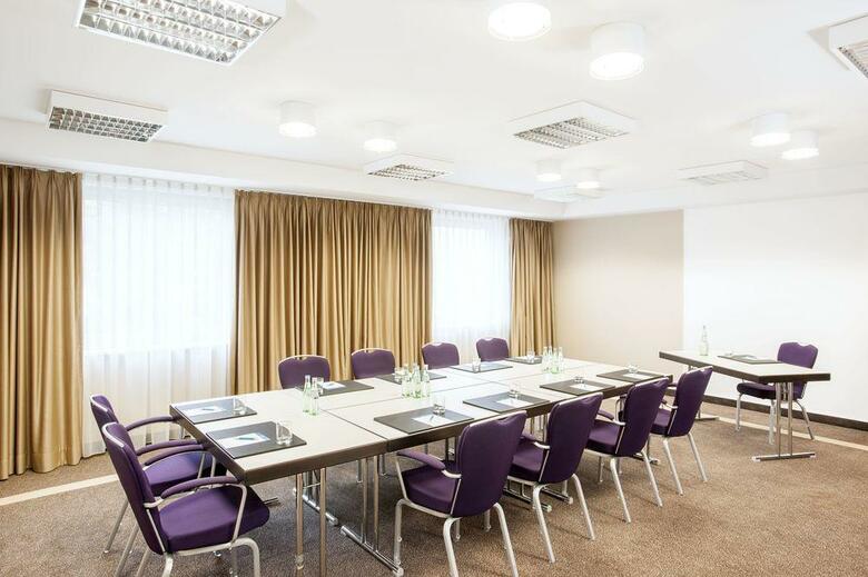 Hotel NH D�sseldorf City-nord