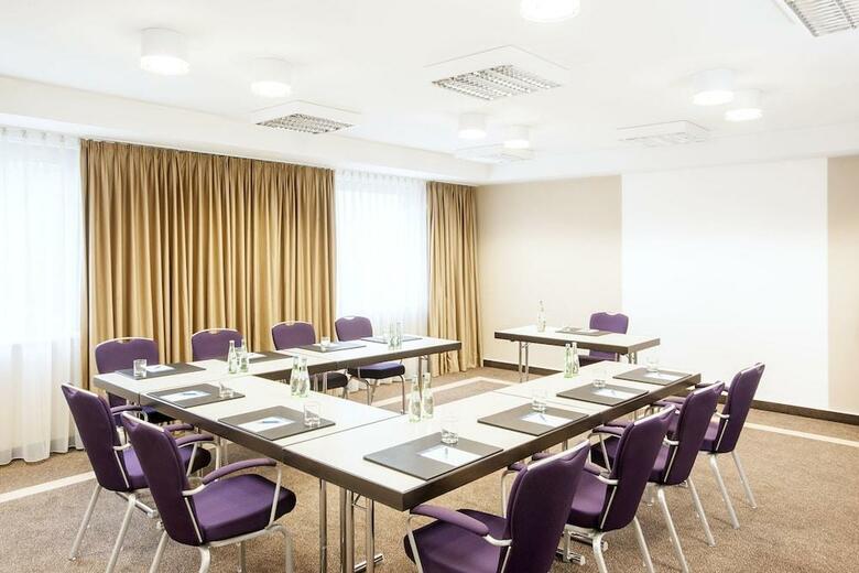 Hotel NH D�sseldorf City-nord