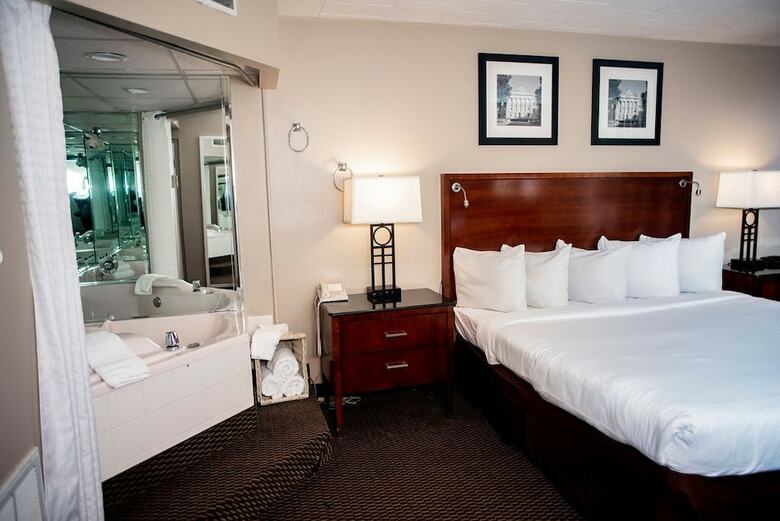 Altoona Grand Hotel & Conference Center